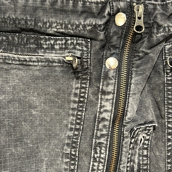 Free People Multi Zipper Mini Skirt 6 Black Denim Asymetrical Cargo Zip Boho - Picture 5 of 10